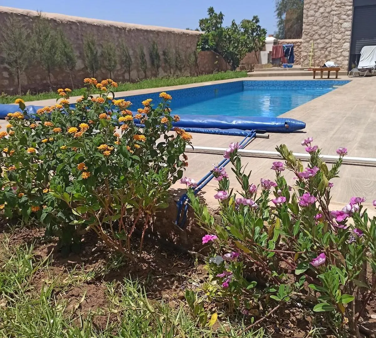 Charmante Villa 15 Min Suvayr